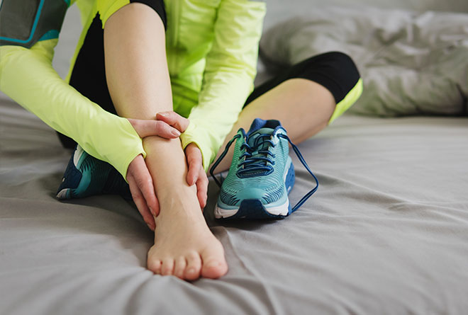 runner with foot pain